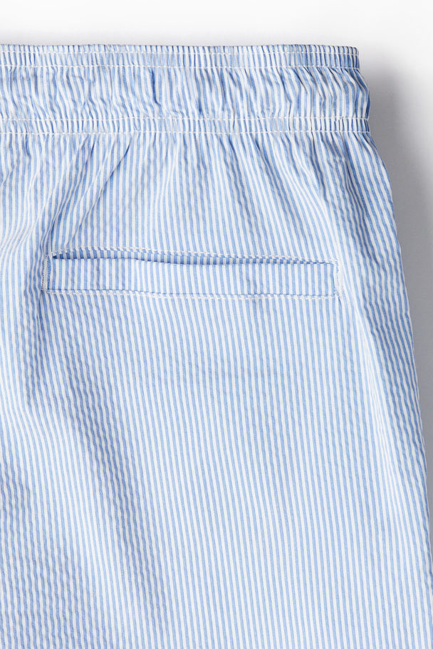 H&M Badeshorts aus Seersucker Blau/Gestreift