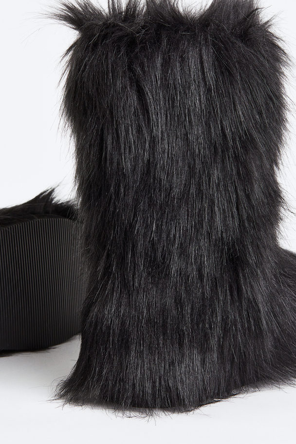 H&M Warm-lined Fluffy Boots Black