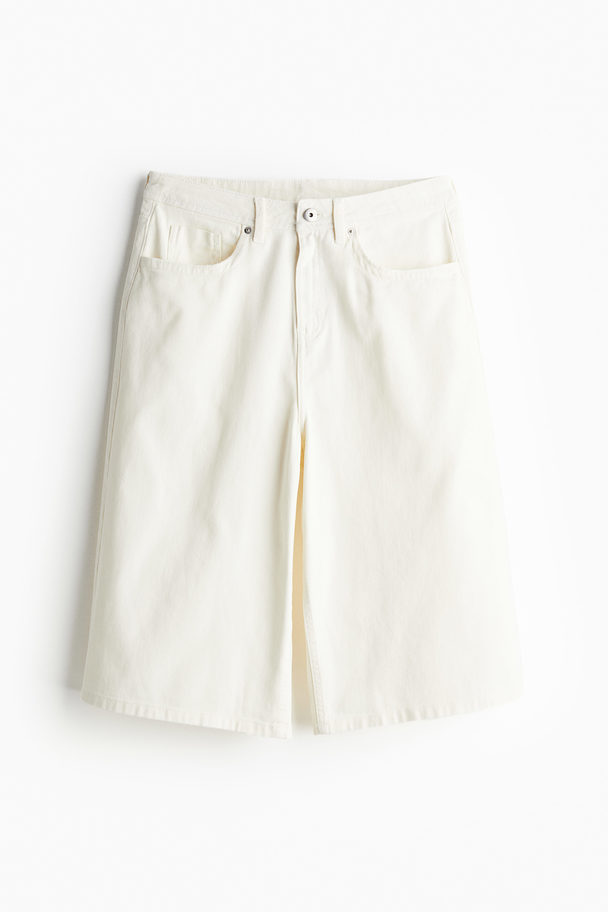 H&M Knielange Twillshorts Cremefarben