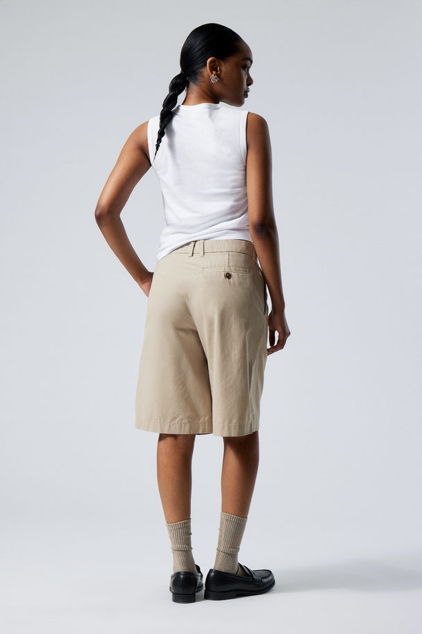 Weekday Chinoshort Met Knielengte Beige