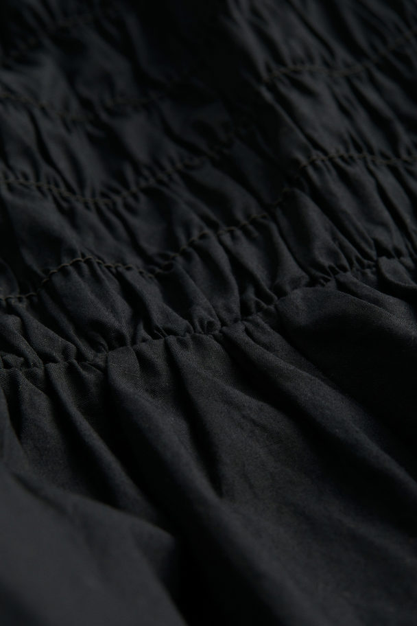 H&M Smock-waisted Dress Black