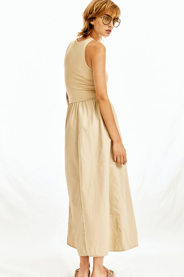 H&M Ausgestelltes Kleid Beige