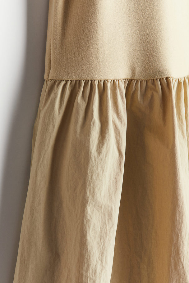 H&M Ausgestelltes Kleid Beige