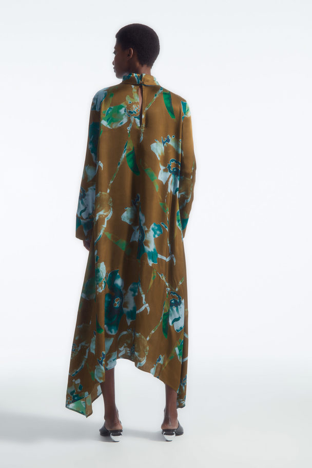 COS Asymmetrisk Kjole Med Skildpaddeprint Brun / Blomstret