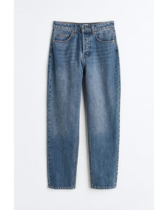 Tapered High Ankle Jeans Blau