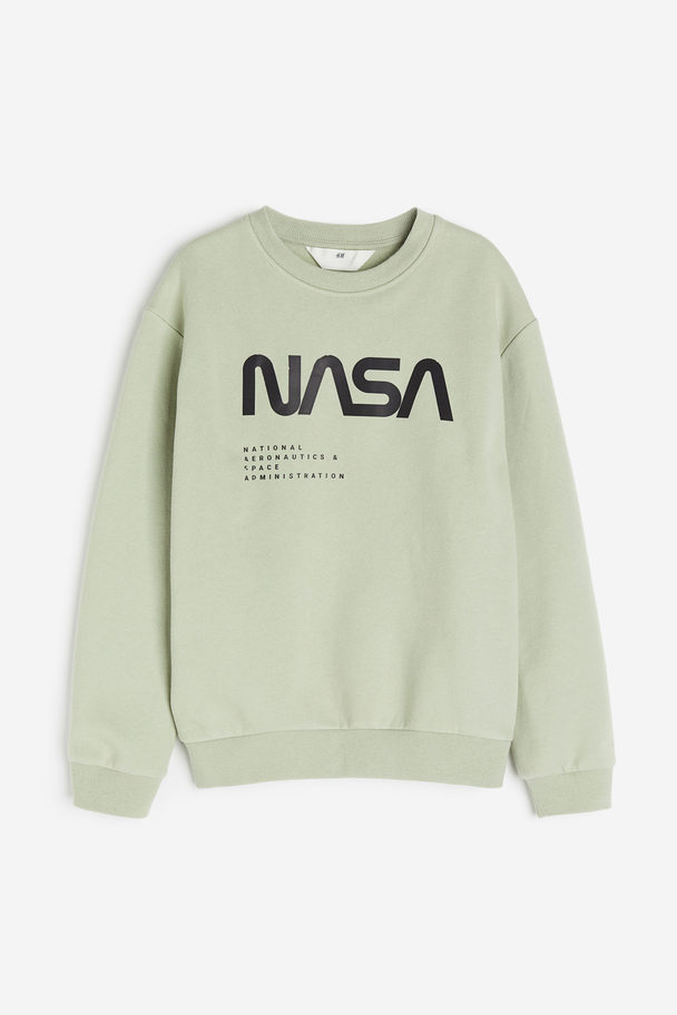 H&M Printed Sweatshirt Light Dusty Green/nasa
