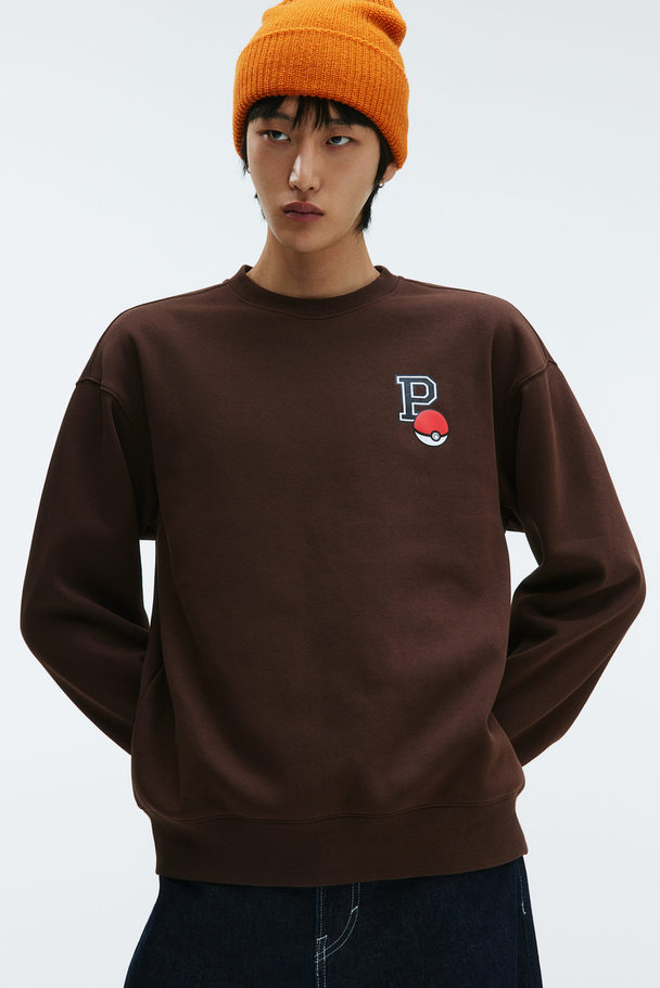 H&M Sweater - Loose Fit Bruin/pokémon