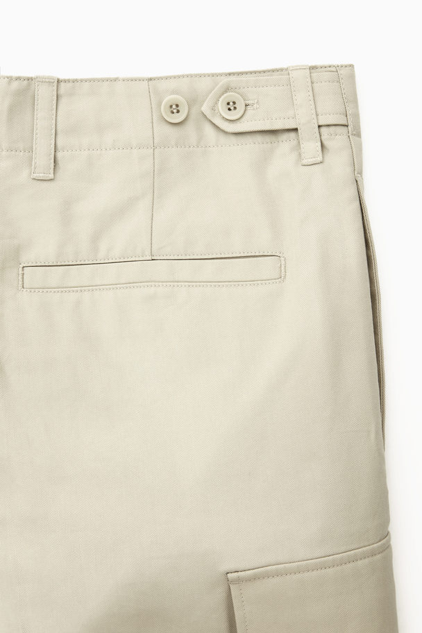 COS Tailored Utility Shorts Light Beige