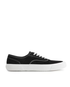 Suede Trainers Black/white
