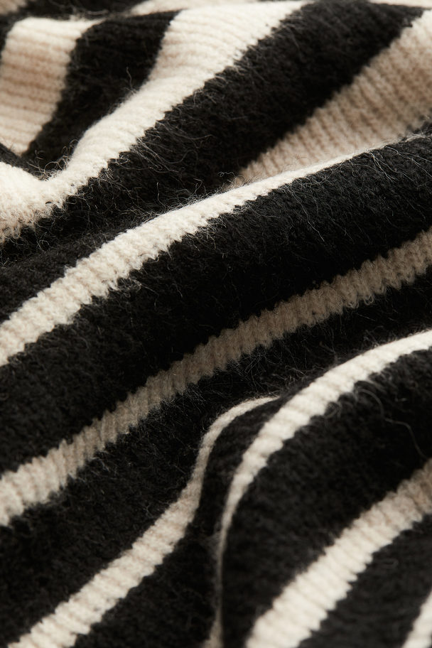 H&M Rib-knit Dress Black/cream Striped