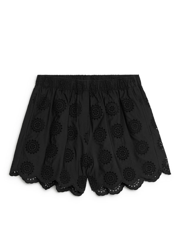 ARKET Broderie Anglaise Shorts Black