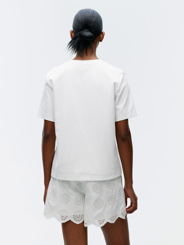 ARKET Broderie Anglaise Shorts White