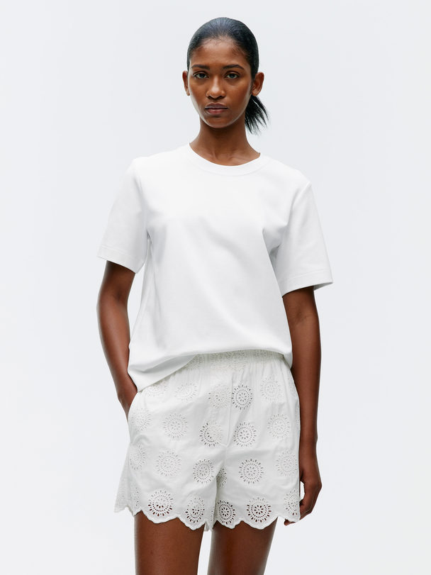 ARKET Broderie Anglaise Shorts White