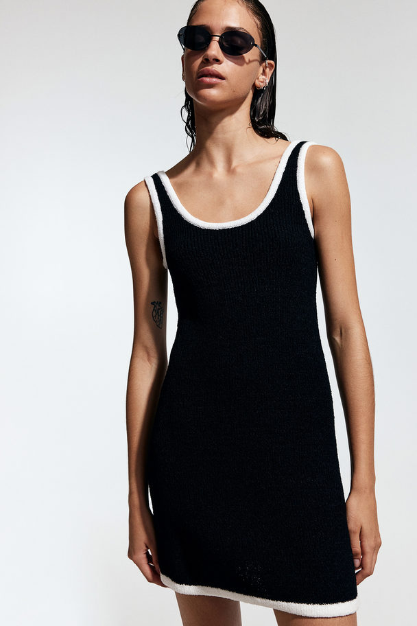 H&M Fine-knit A-line Dress Black/cream