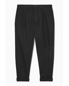 Tapered Pleated Twill Chinos Black