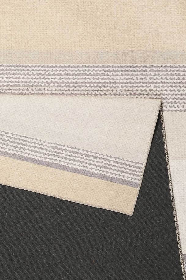 Esprit Short Pile Carpet - Ben - 6mm - 1,9kg/m²