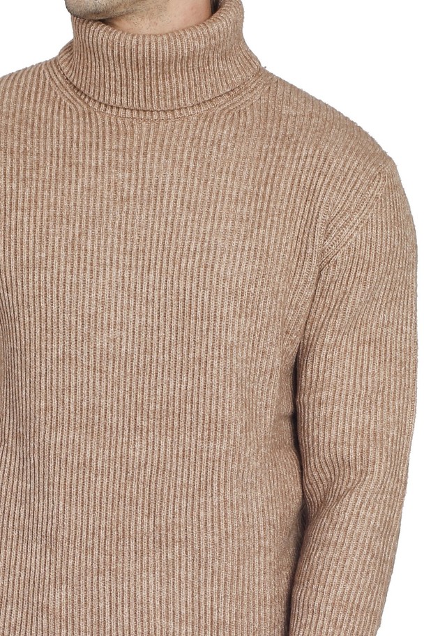 C&Jo Long Sleeve Rib Turtleneck Sweater