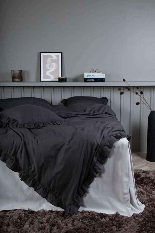 Venture Home Levi Bed Set