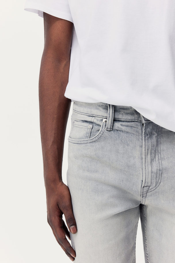 H&M Slim Denimshorts Hellgrau