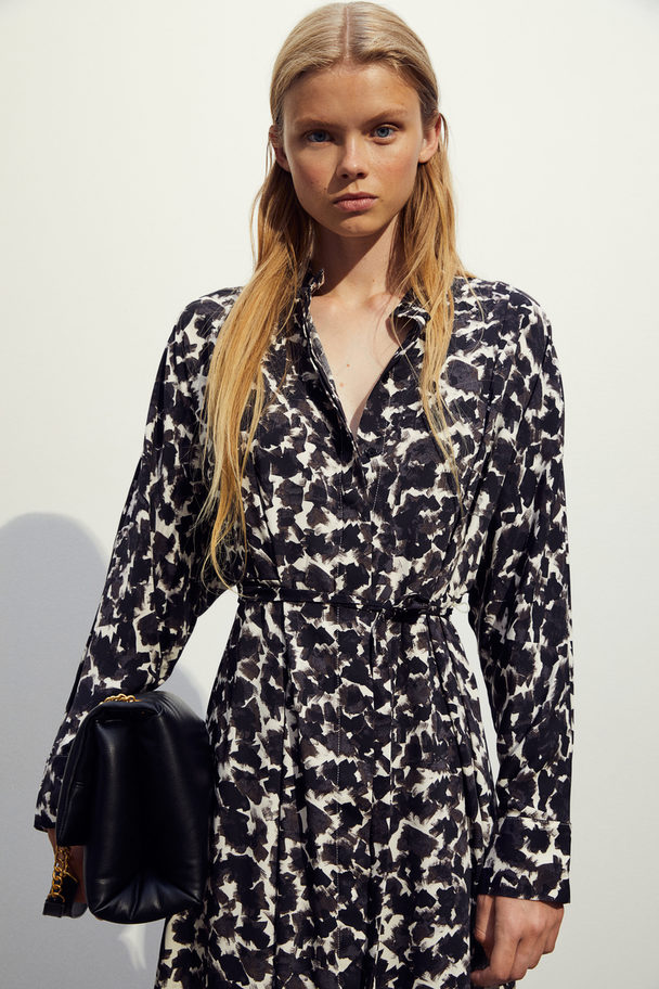 H&M Skjortekjole Med Bindebælte Mørkebrun/mønstret