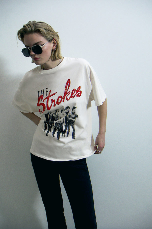 H&M Oversized Printed T-shirt Cream/the Strokes
