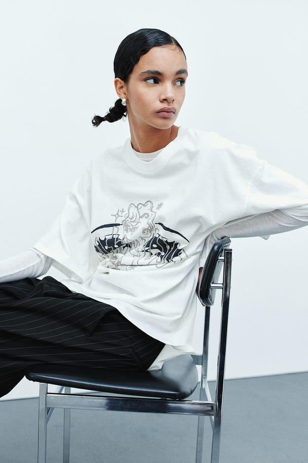H&M Oversized T-shirt Met Print Roomwit/saweetie
