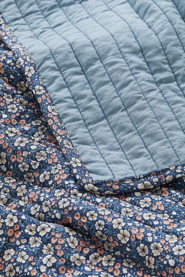 H&M HOME Quilted Bedspread Blue/floral