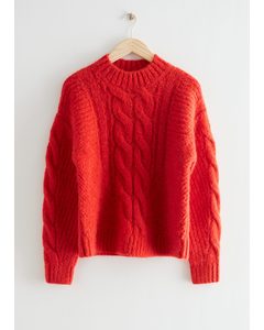 Wollpullover mit Zopfmuster Rot