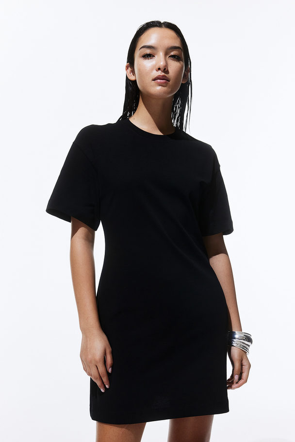 H&M Tailliertes T-Shirt-Kleid Schwarz