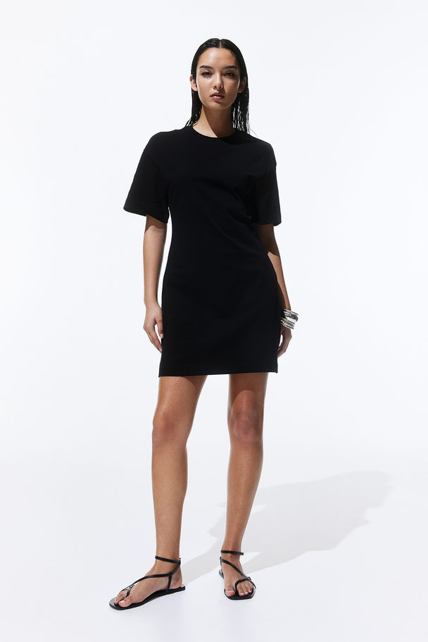 H&M Tailliertes T-Shirt-Kleid Schwarz