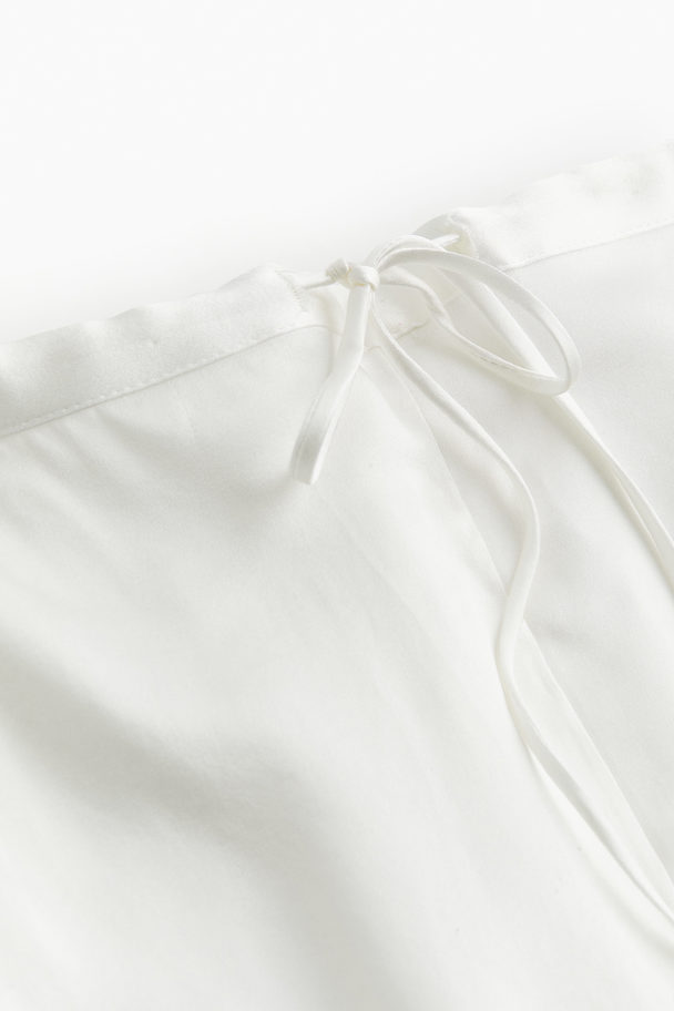 H&M Silk-blend Satin Shorts White