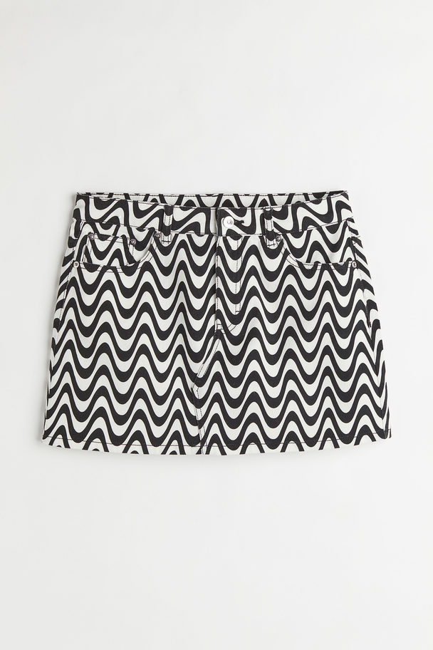 H&M Short Twill Skirt Black/patterned