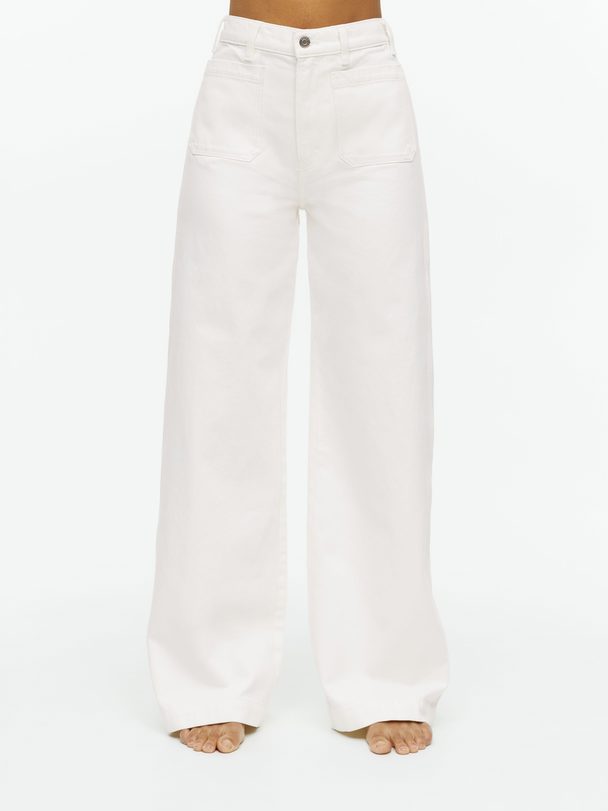 ARKET Lupine Jeans Met Hoge Taille En Uitlopende Pijpen Wit
