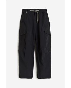 Outdoor-Fallschirmhose Schwarz