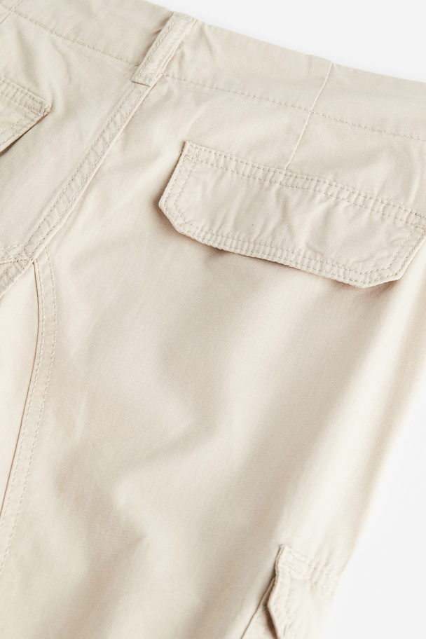H&M Low-waisted Cargo Trousers Light Beige