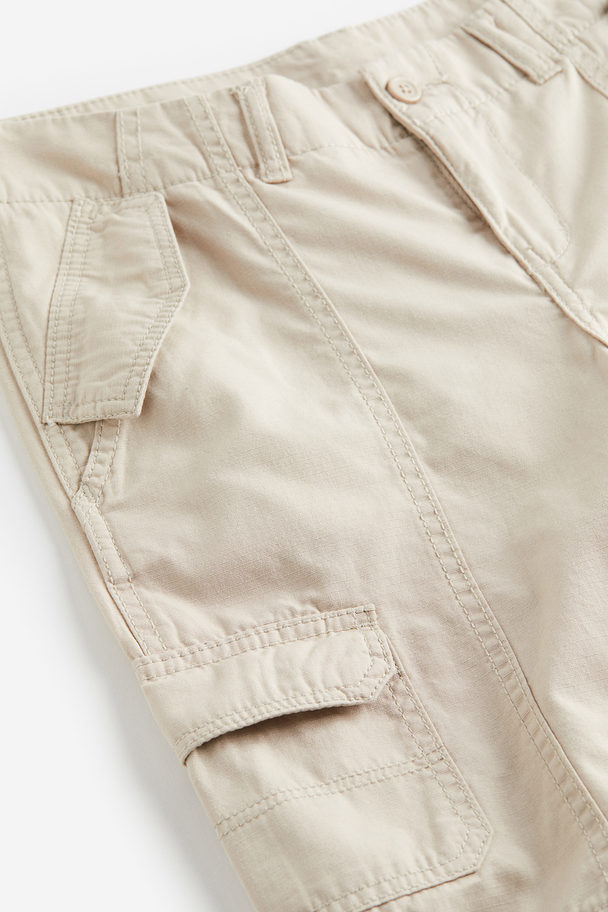 H&M Low-waisted Cargo Trousers Light Beige