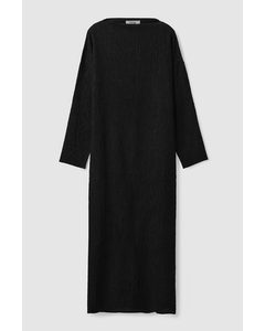 Long-sleeve Pleated Midi Dress Black