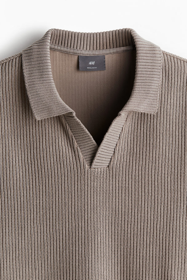 H&M Ribgebreid Poloshirt - Regular Fit Taupe