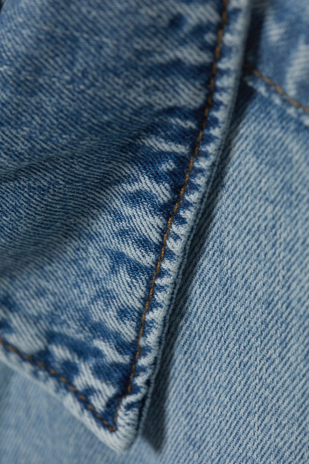 Weekday Jeanshemd mit lockerer Passform Blau stonewashed