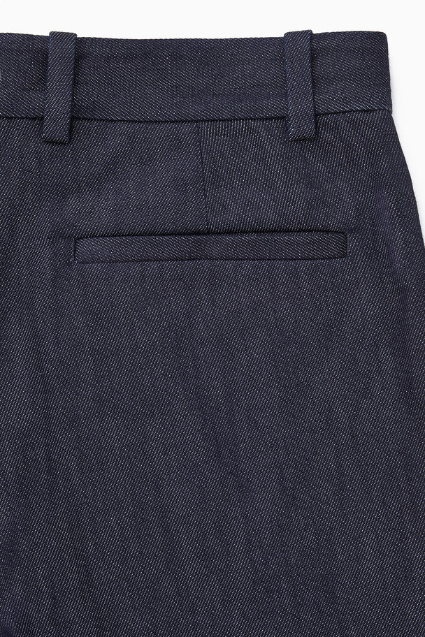 COS ELEGANTE HOSE AUS DENIM MIT WEITEM BEIN INDIGOBLAU