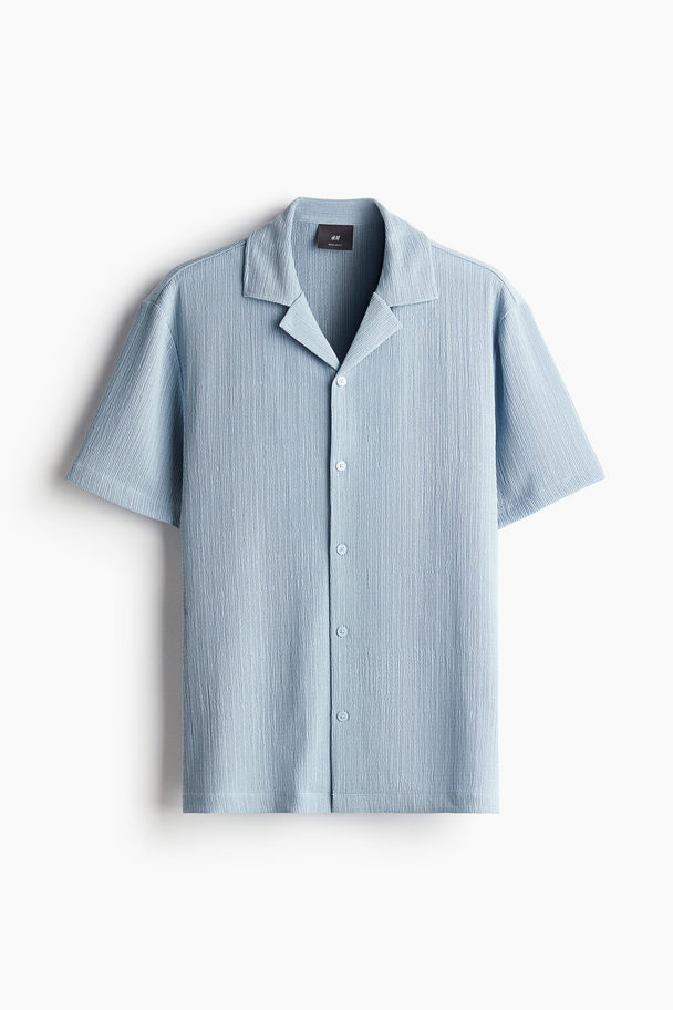 H&M Gecrinkeltes Freizeithemd in Regular Fit Hellblau