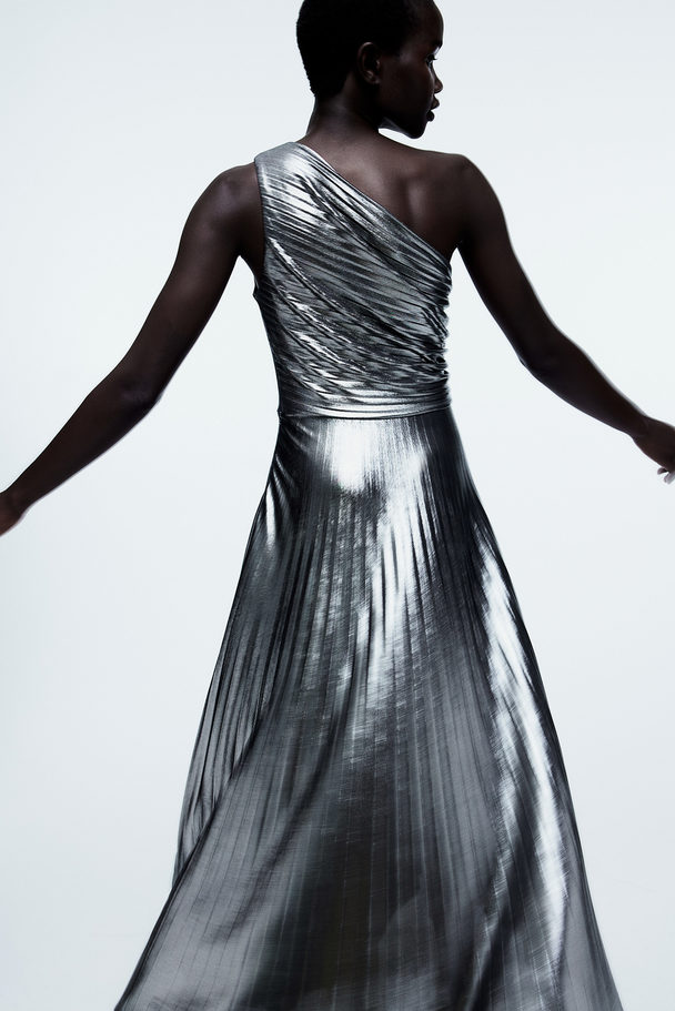 H&M One-Shoulder-Kleid mit Metallic-Beschichtung Silberfarben