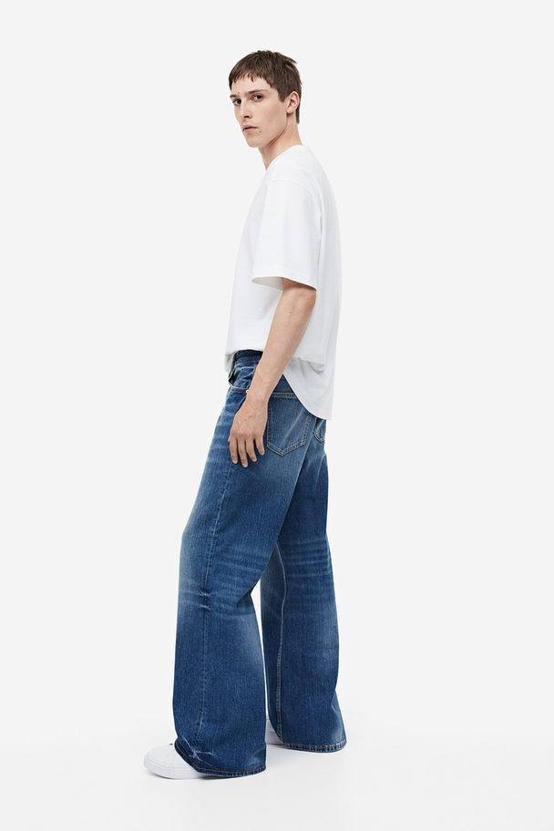 H&M Bootcut Loose Jeans Denimblauw