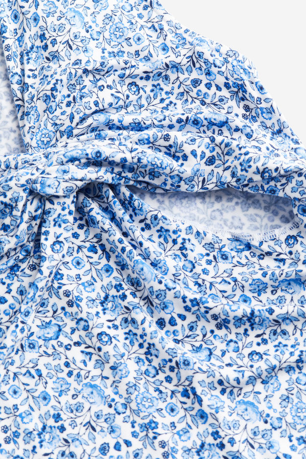 H&M MAMA Stilltop mit Knotendetail Weiß/Blau geblümt