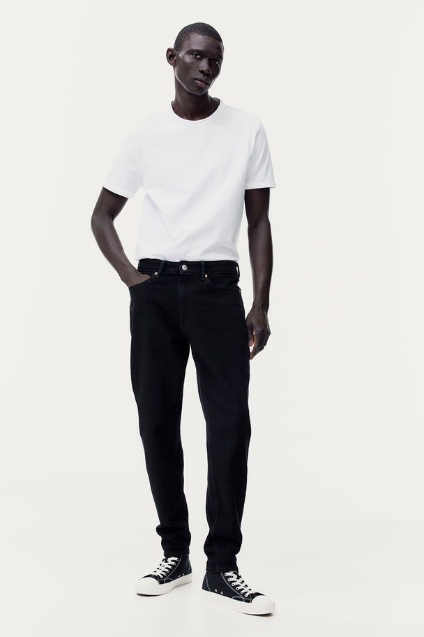 H&M Tapered Regular Jeans Black/no Fade Black