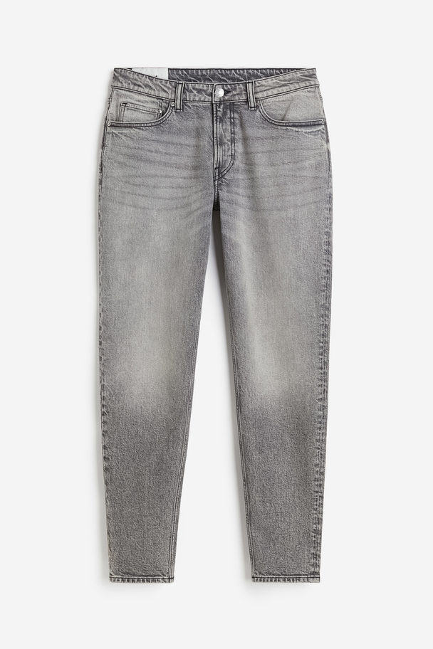 H&M Regular Tapered Jeans Denimgrau