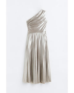 Shimmering Metallic Pleated Dress Silver-coloured