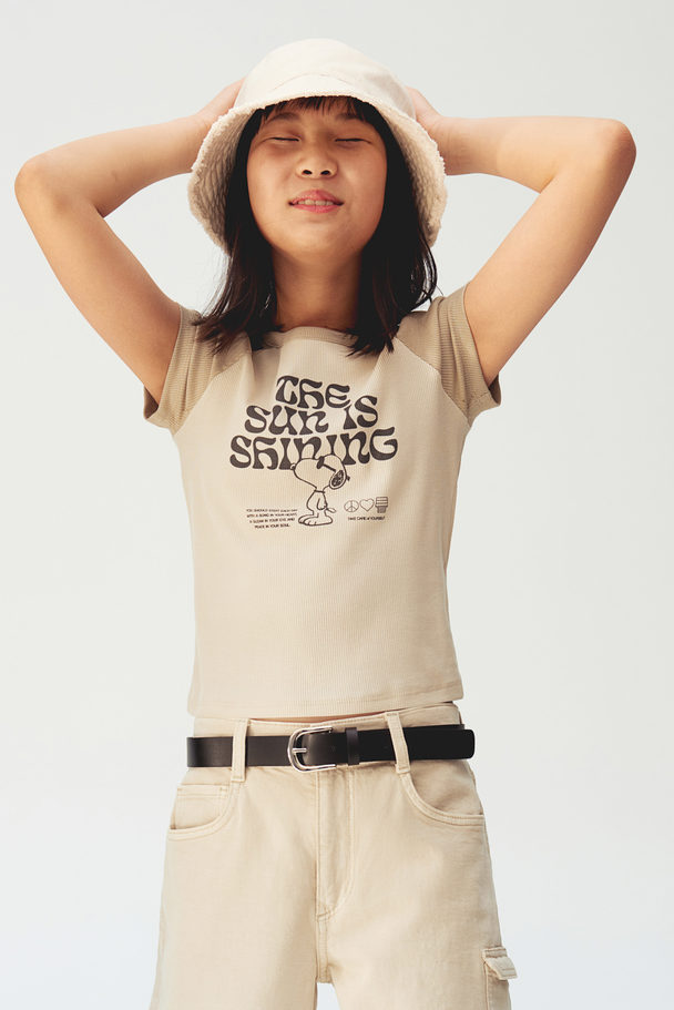 H&M Geripptes T-Shirt Hellbeige/Snoopy