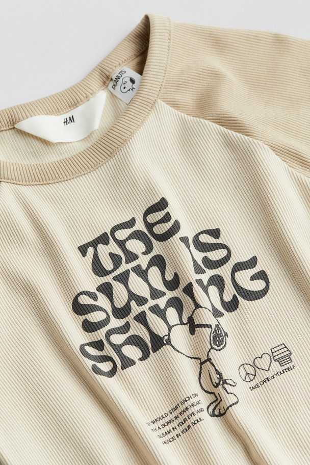 H&M Ribbestrikket T-shirt Lys Beige/snoopy