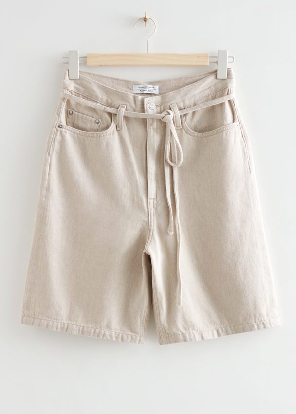 & Other Stories Jeansshorts mit Paperbag-Taille Creme